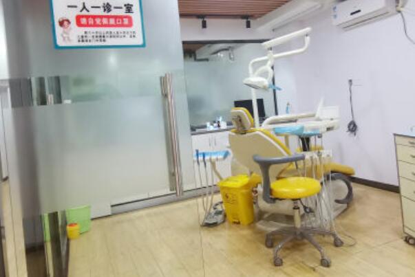 南京缺骨种植牙诊所前十强，江北固德口腔医院实力受顾客认可！榜二治疗方案好评较多！